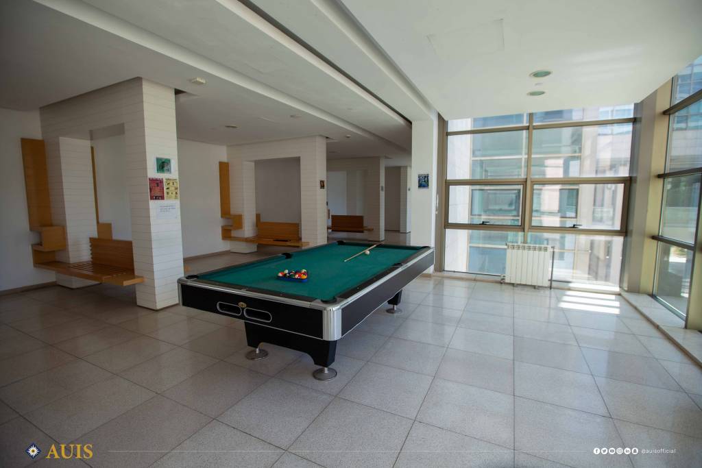 Billiards, table tennis, and other activities are available in the dormitories.